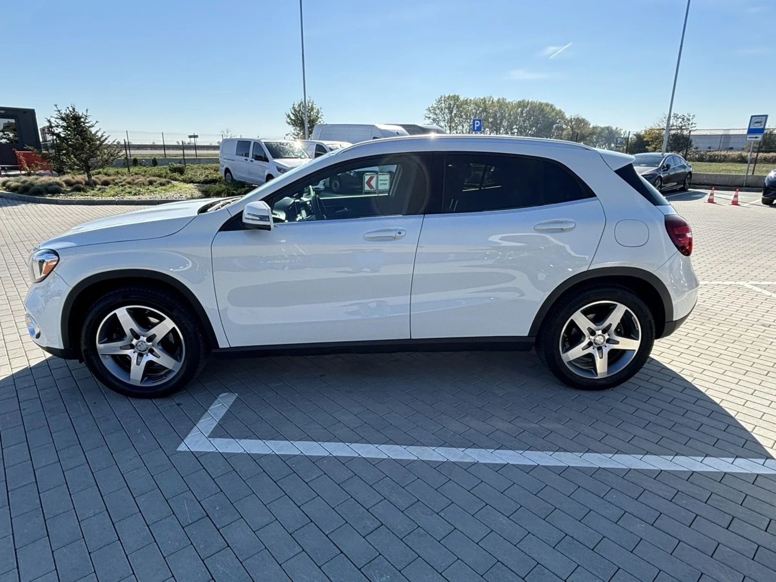 Mercedes-Benz GLA 250 AMG 4Matic - изображение 7