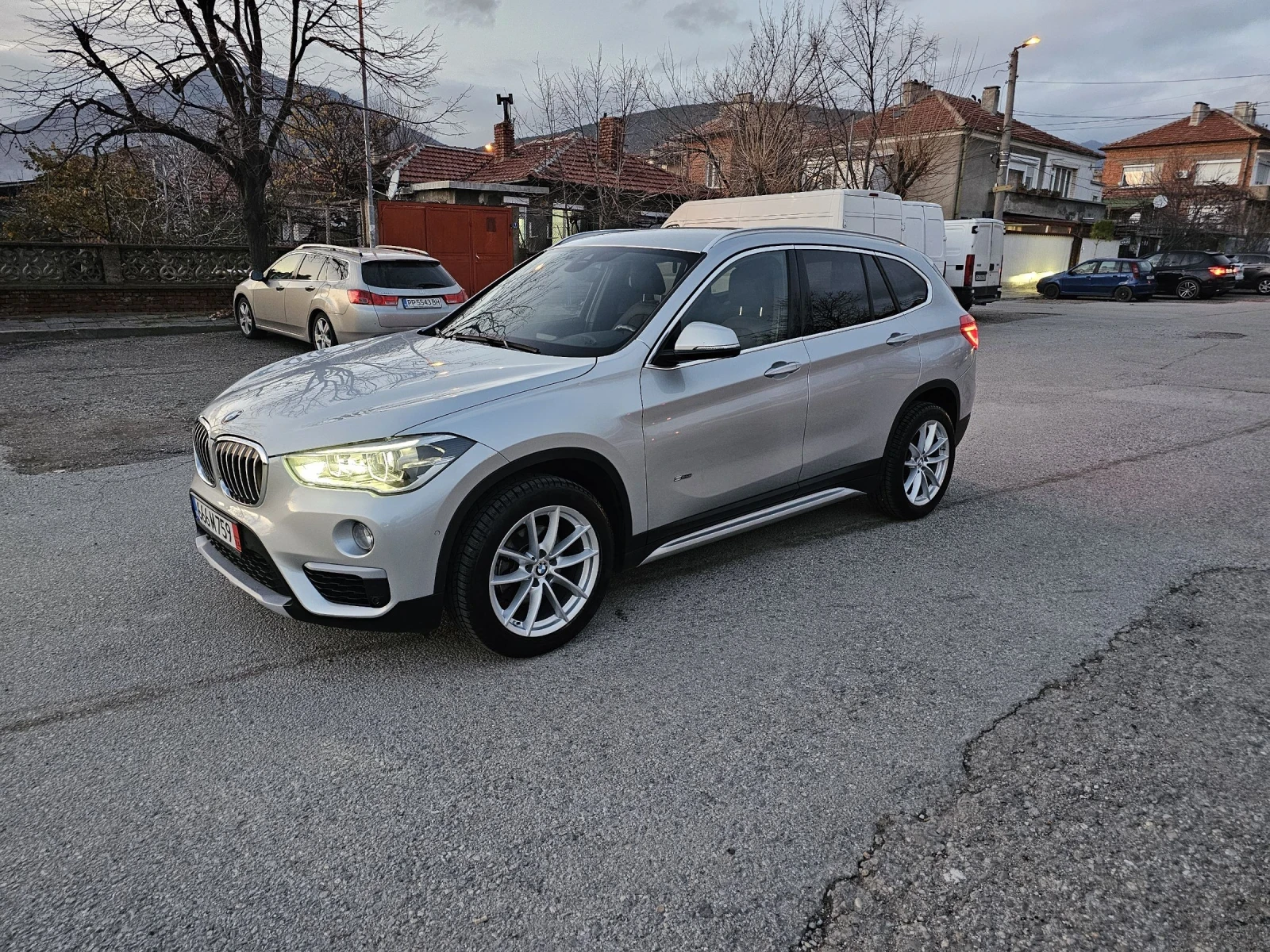 BMW X1 sDrive 18i Автомат Камера Парктроник Xenon - изображение 3