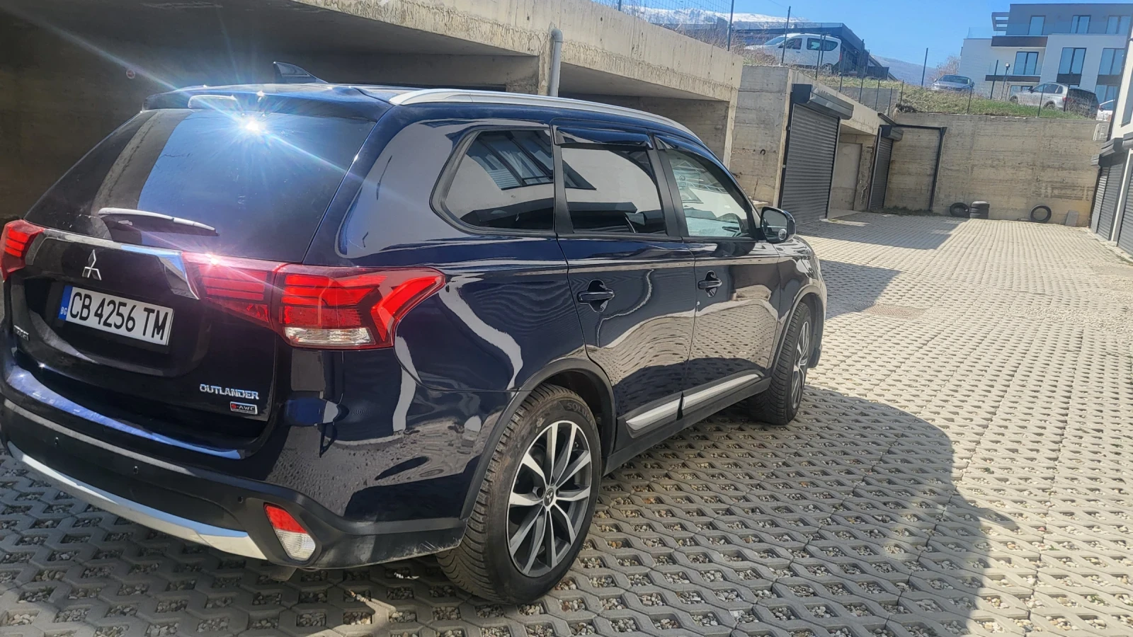 Mitsubishi Outlander  - изображение 3