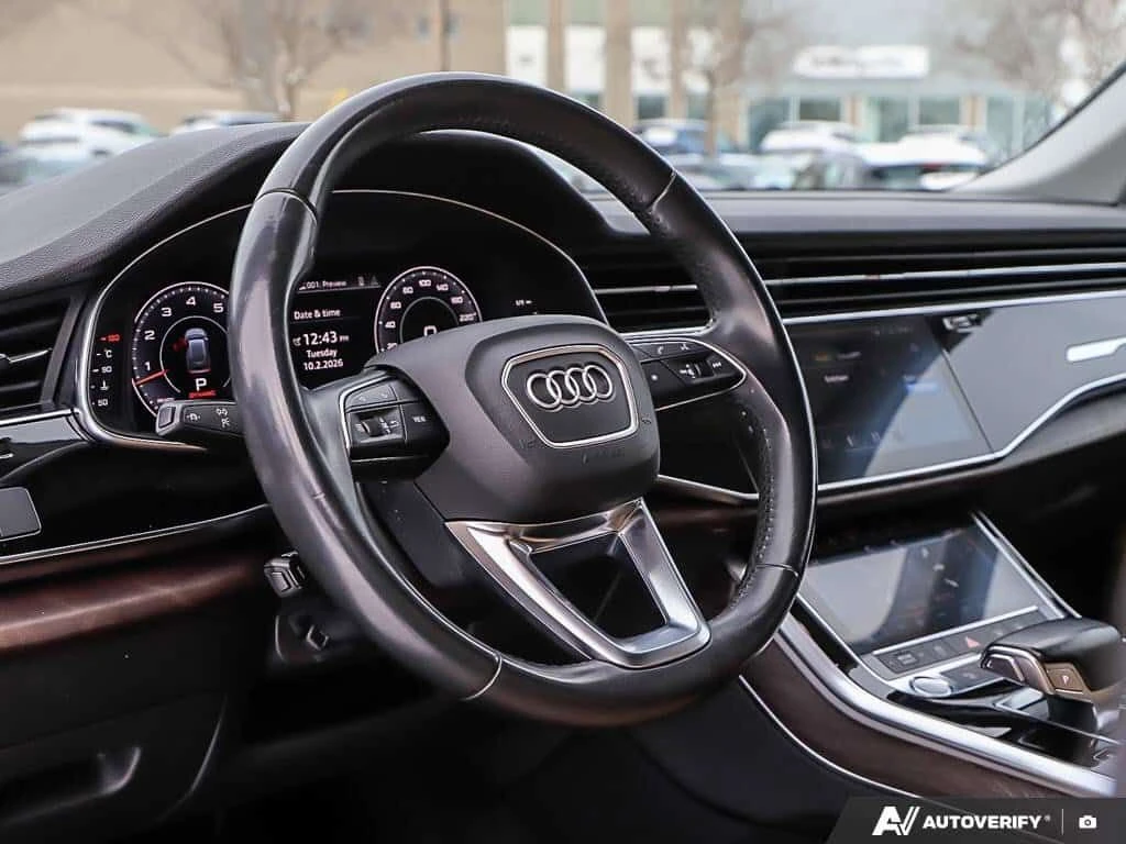 Audi Q8 * ProgressivACCIDENT FREE, DRIVERS ASSIST PACK, B&, снимка 11 - Автомобили и джипове - 53925614