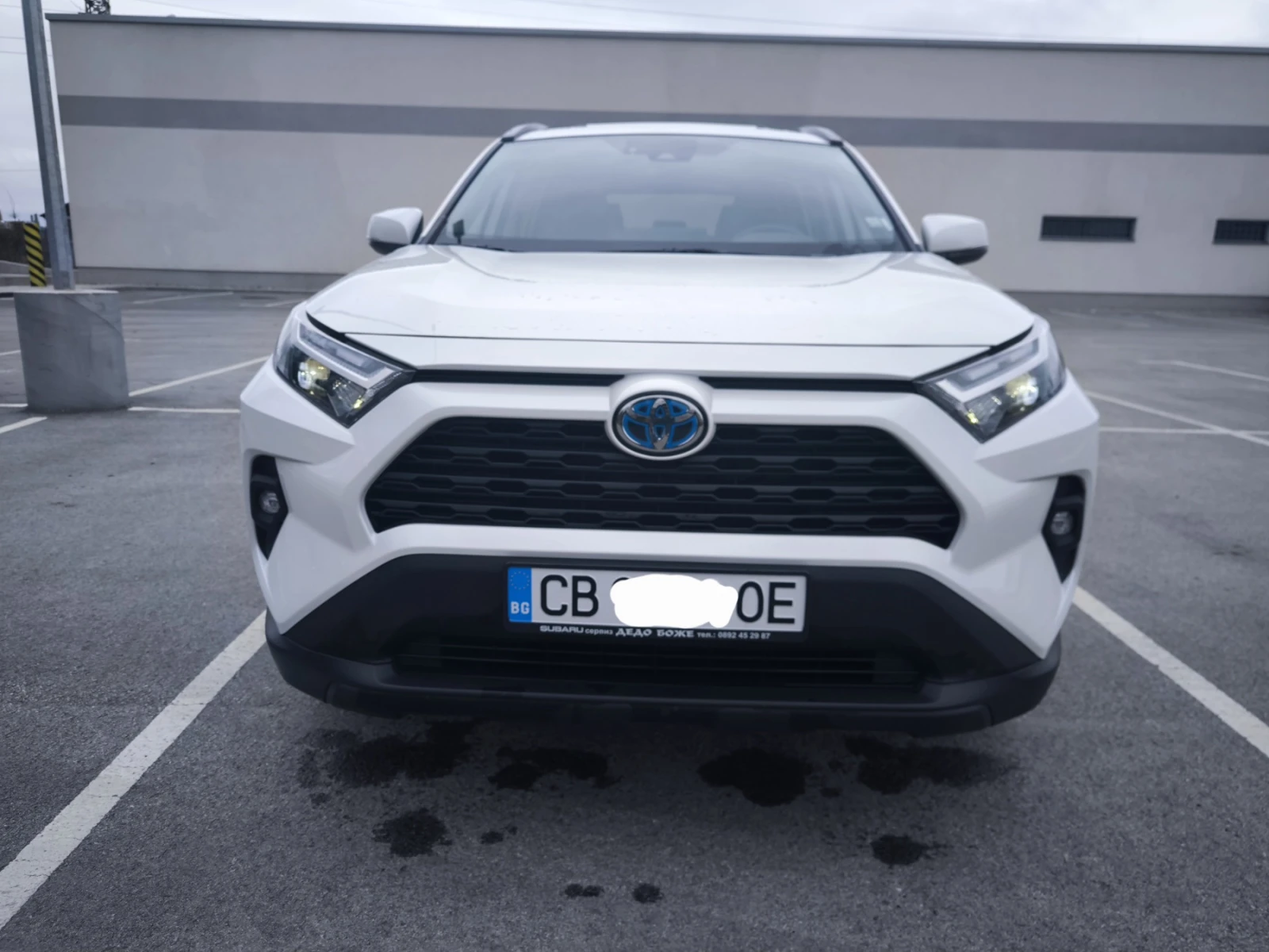 Toyota Rav4 Hybrid, снимка 2 - Автомобили и джипове - 54033965