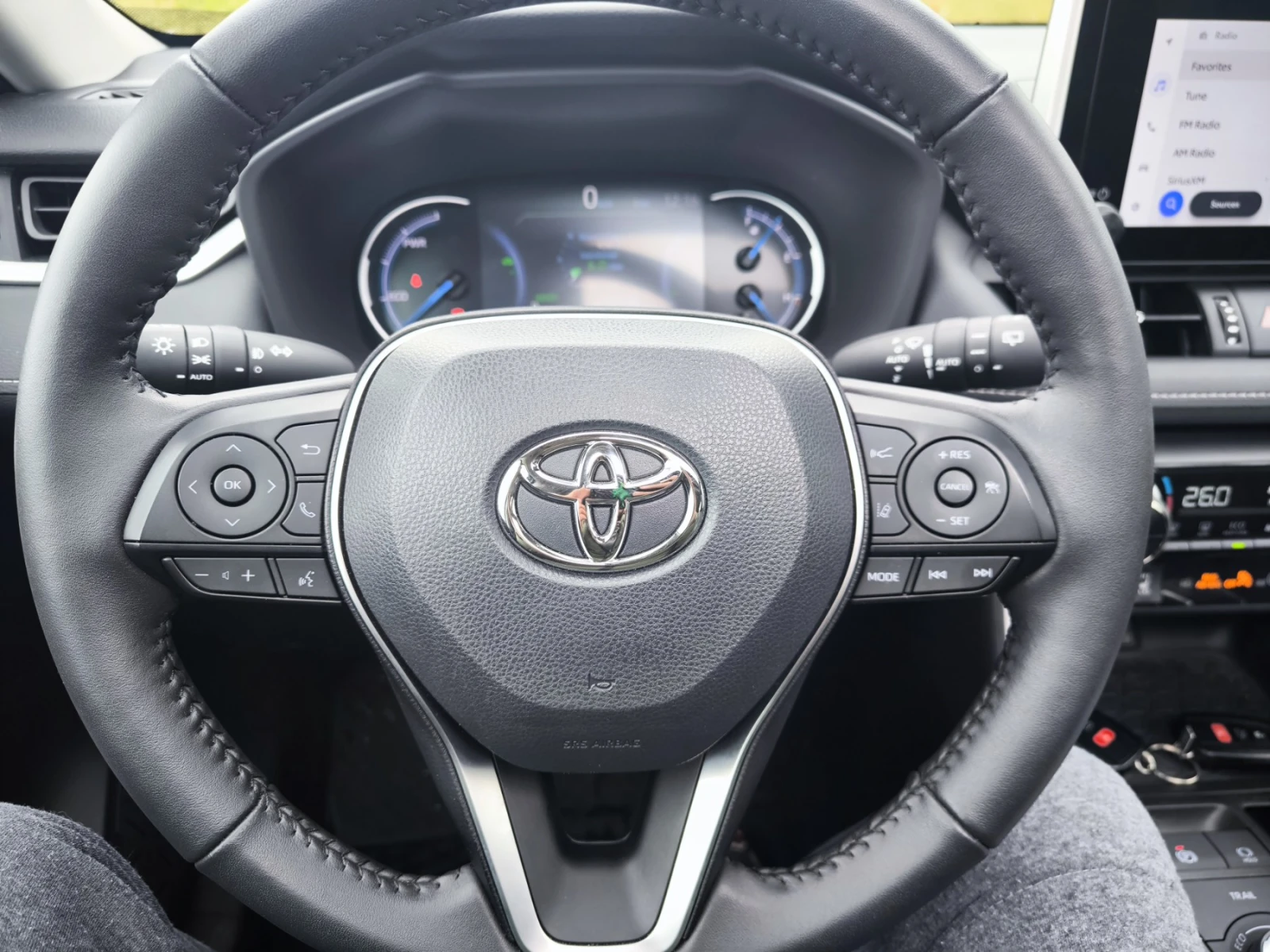 Toyota Rav4 Hybrid, снимка 10 - Автомобили и джипове - 54033965