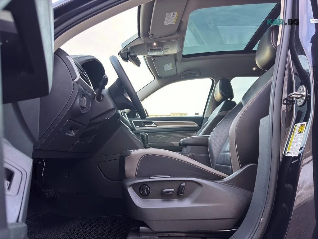 VW Atlas 3.6* 4Motion* АвтоКредит* (ЦЕНА ДО БГ), снимка 4 - Автомобили и джипове - 55037773
