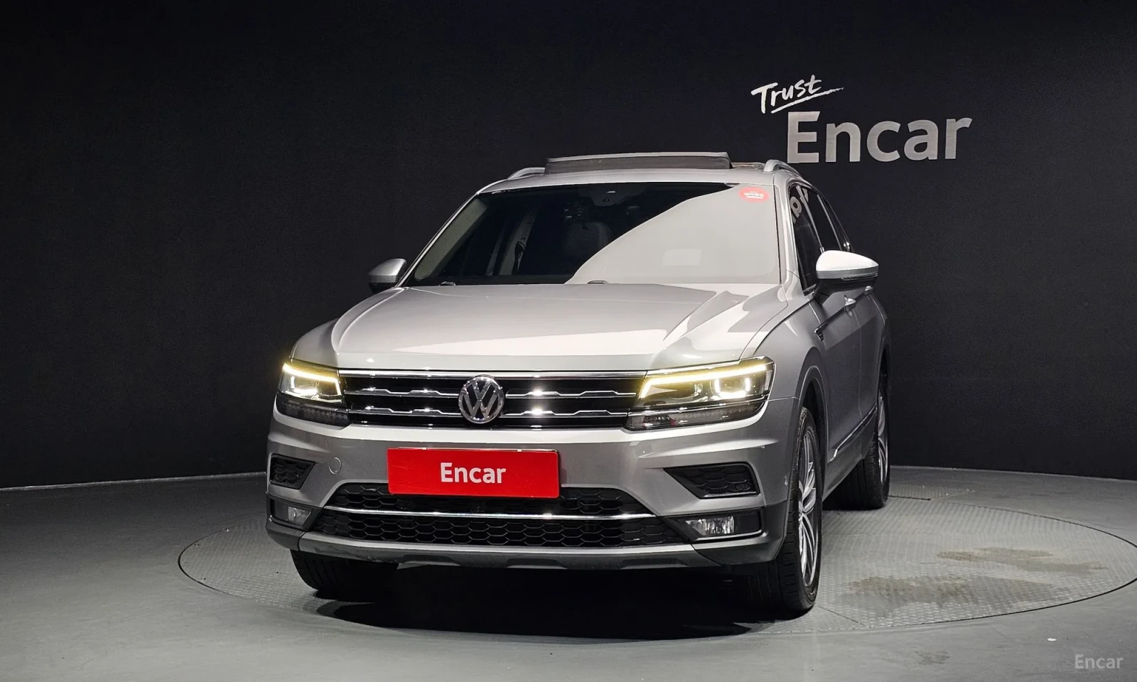 VW Tiguan Allspace 2.0TDI* TOP* 122000KM!!!* UNIKAT* PRESTIGE, снимка 3 - Автомобили и джипове - 55184141