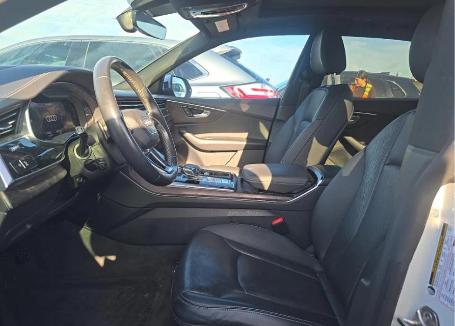 Audi Q8 PRESTIGE , снимка 9 - Автомобили и джипове - 55218455