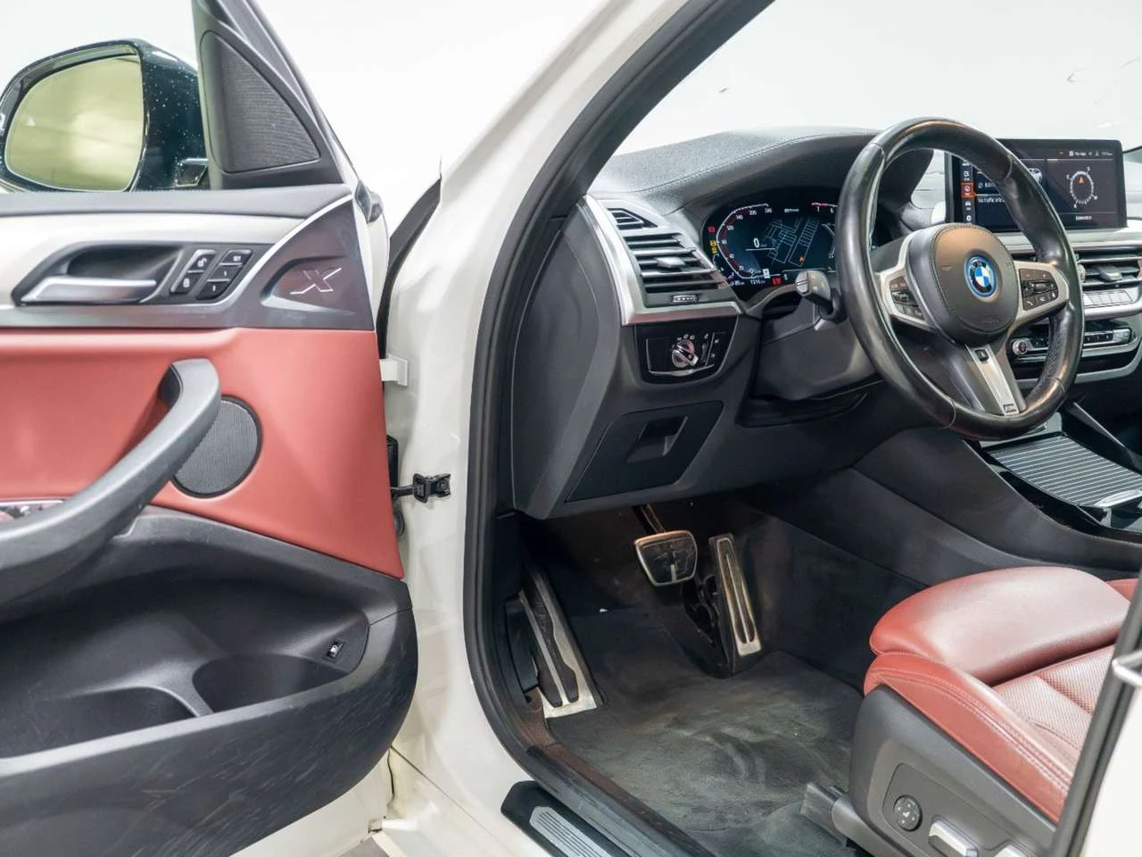 BMW X3 xDrive30e X3, снимка 16 - Автомобили и джипове - 56576906