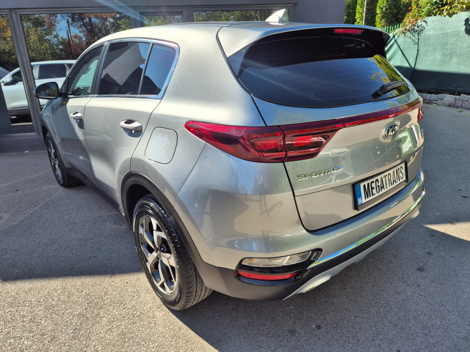 Kia Sportage 1.6 CRDI 4x2 ������� � �� | Mobile.bg � ����������� 4
