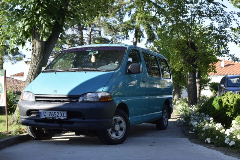 Toyota Hiace 4х4 - KLIMA - NAVI, снимка 1 - Бусове и автобуси - 47571562