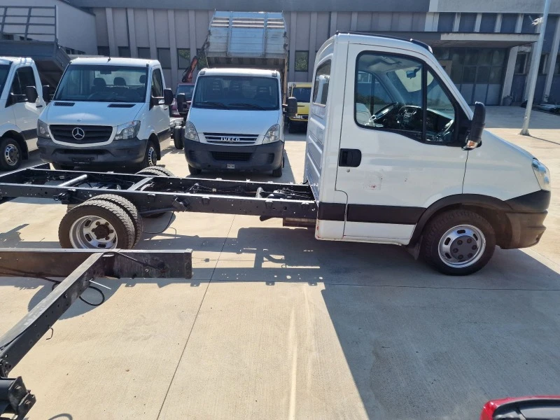 Iveco 35c17 3.0HPI клима швейцарски , снимка 2 - Бусове и автобуси - 46626371