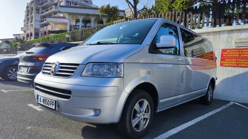 VW Caravelle, снимка 2 - Бусове и автобуси - 50746297