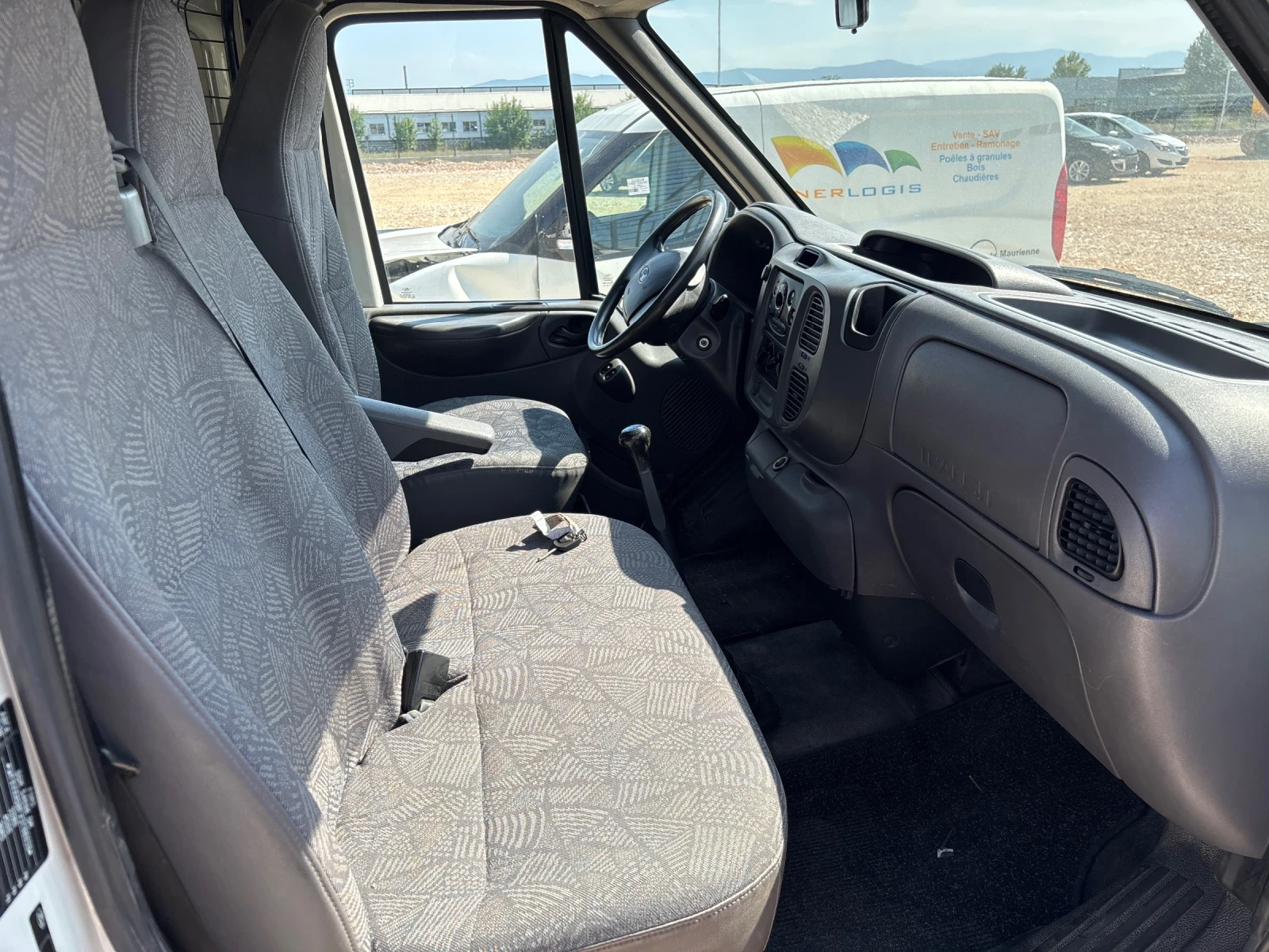 Ford Transit 330 - изображение 8