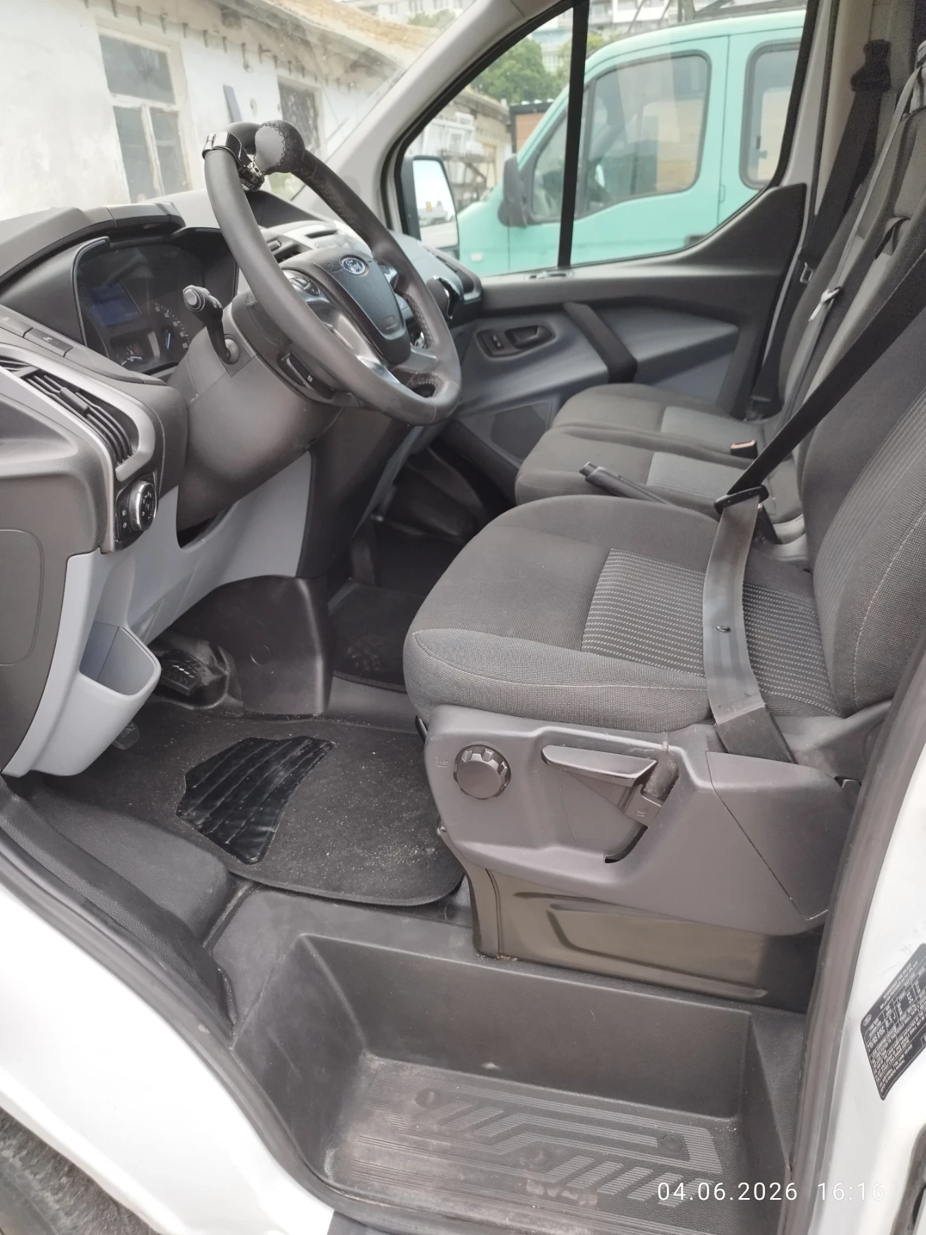 Ford Transit Custom 2.2 Long , снимка 11 - Бусове и автобуси - 54780198