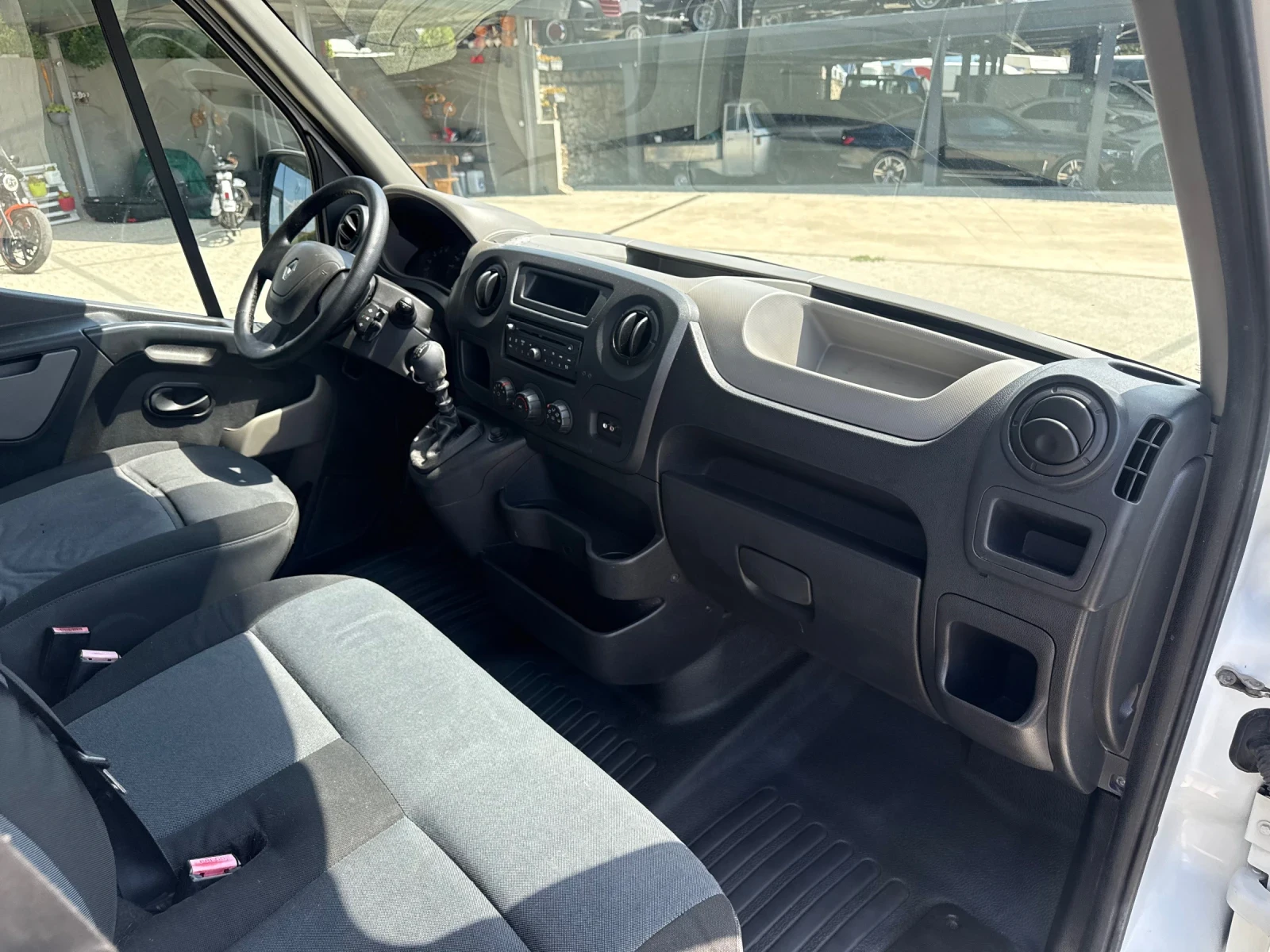 Renault Master 2.3dCI Климатик L2H2 Euro 5A , снимка 9 - Бусове и автобуси - 55833854