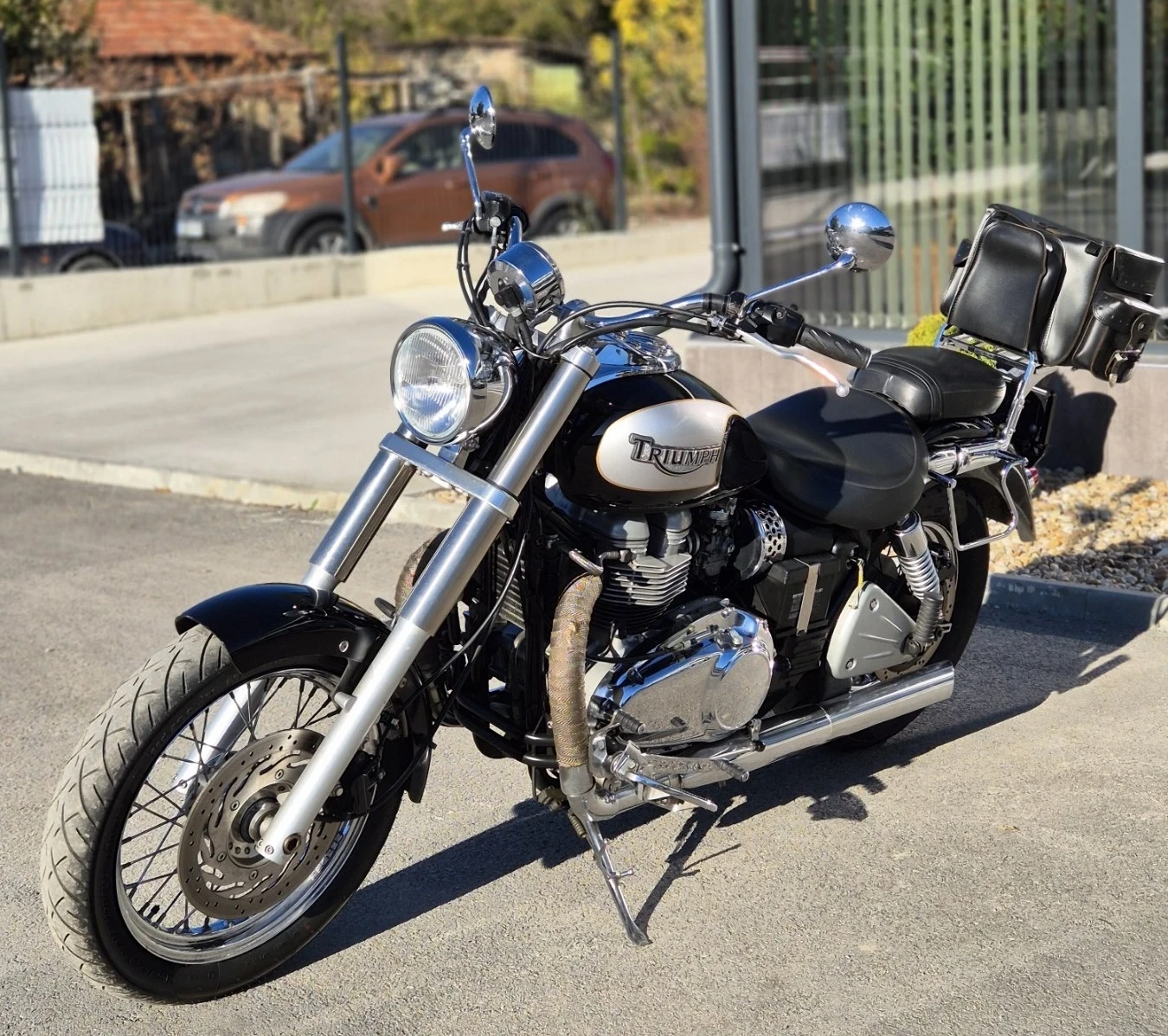 Triumph Bonneville America 800 - изображение 2