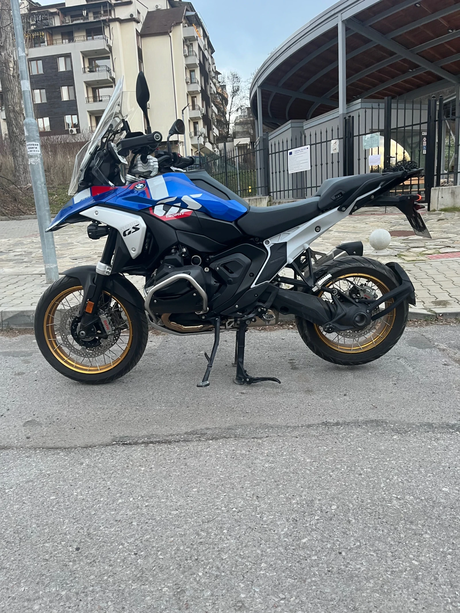 BMW R 1300 gs, снимка 2 - Мотоциклети и мототехника - 54685359