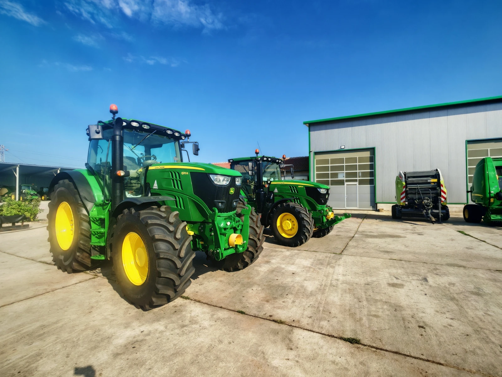 Трактор John Deere 6170R, снимка 1