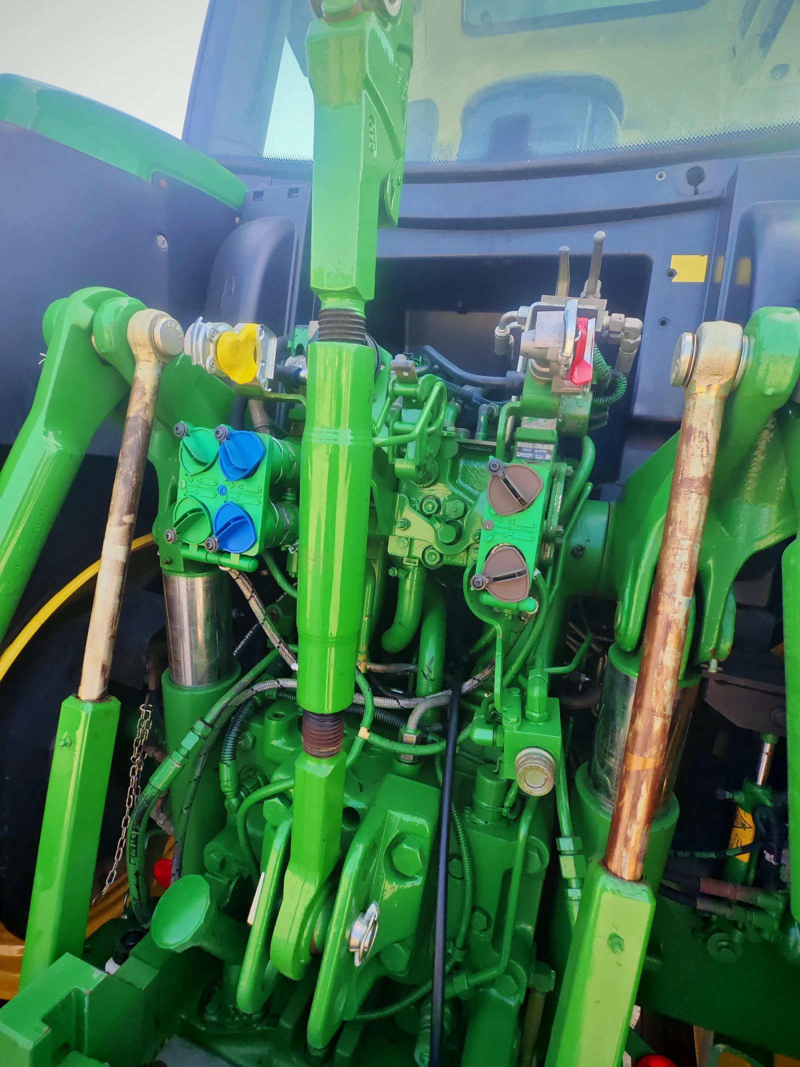 Трактор John Deere 6170R - изображение 8