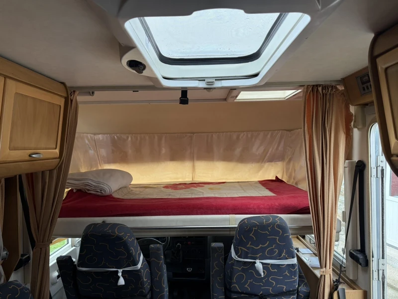 Кемпер HYMER / ERIBA B524, снимка 16 - Каравани и кемпери - 52318337