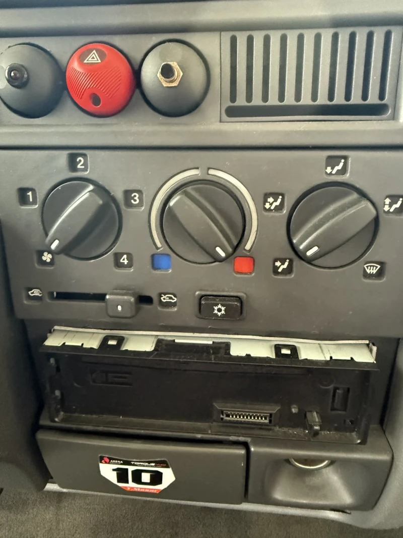 Кемпер HYMER / ERIBA B524, снимка 12 - Каравани и кемпери - 52318337