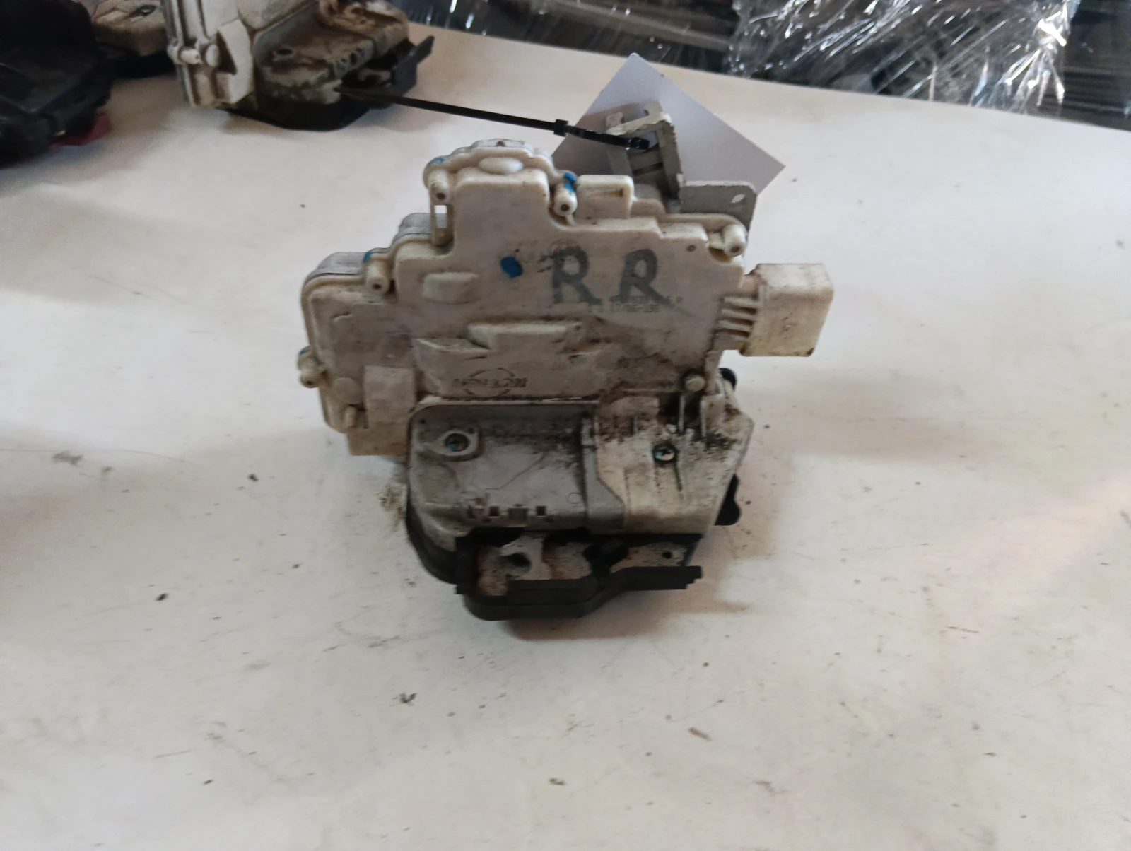 брава (задна дясна)  4F0839016A Audi A6