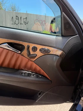 Mercedes-Benz E 320, снимка 9