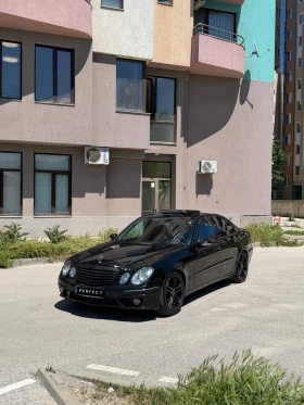 Mercedes-Benz E 320, снимка 2