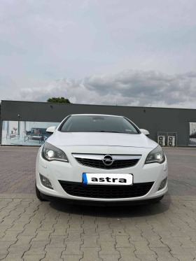 Opel Astra Astra J 1.4Turbo-Facelift Cosmo-газ Landi Renzo, снимка 1