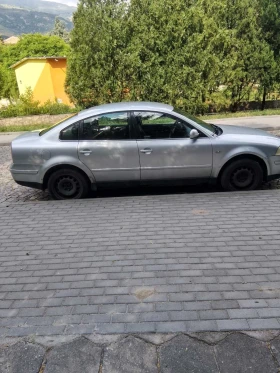 VW Passat 1.9 TDI 101кс. - 2000 € / 3911.66 лв. - 65856621 8