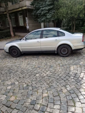 VW Passat 1.9 TDI 101кс. - 2000 € / 3911.66 лв. - 65856621 7