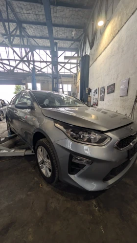 ����� �� �������� �� Kia Ceed SW