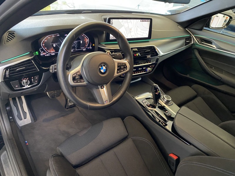 BMW 520 M Sport*xDrive*HeadUp*Navi Prof*ГАРАНЦИЯ, снимка 10 - Автомобили и джипове - 46274884