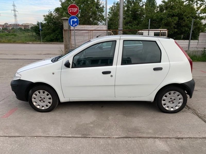 Fiat Punto 1.3 MultiJet, снимка 2 - Автомобили и джипове - 46987977