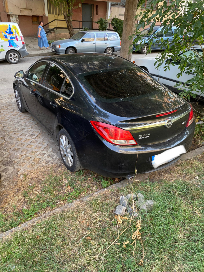 Opel Insignia 2.0 CDTI, снимка 2 - Автомобили и джипове - 45054191