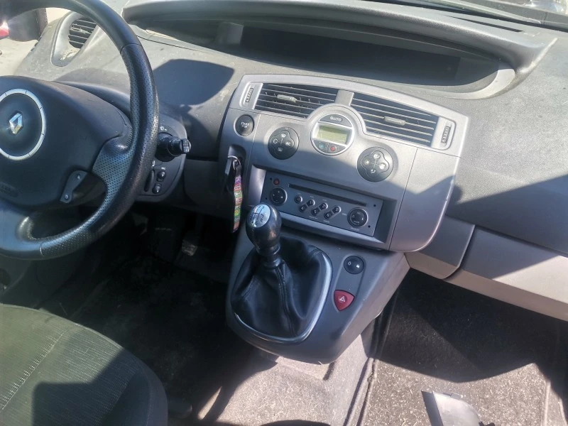 Renault Scenic 1.9DCI 130КС F9Q k8 facelift, снимка 11 - Автомобили и джипове - 47189718