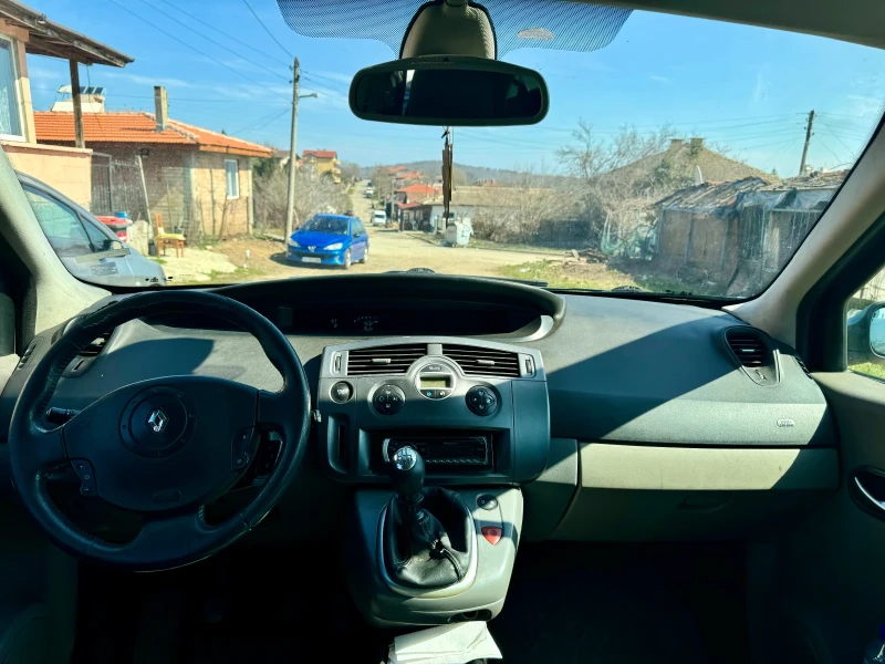 Renault Scenic, снимка 6 - Автомобили и джипове - 49441103