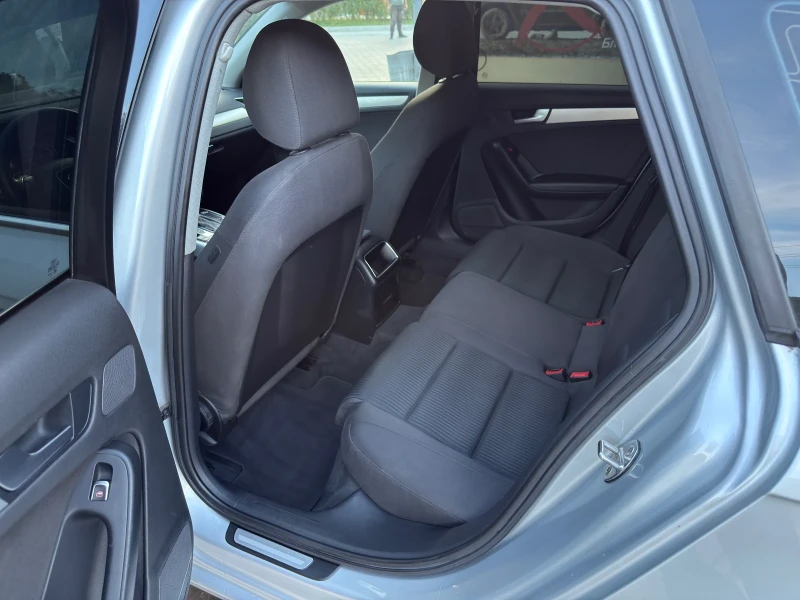 Audi A4 2.0TDI* FACE* LED* NAVI* AUTOMAT* ITALIA* , снимка 10 - Автомобили и джипове - 51636250