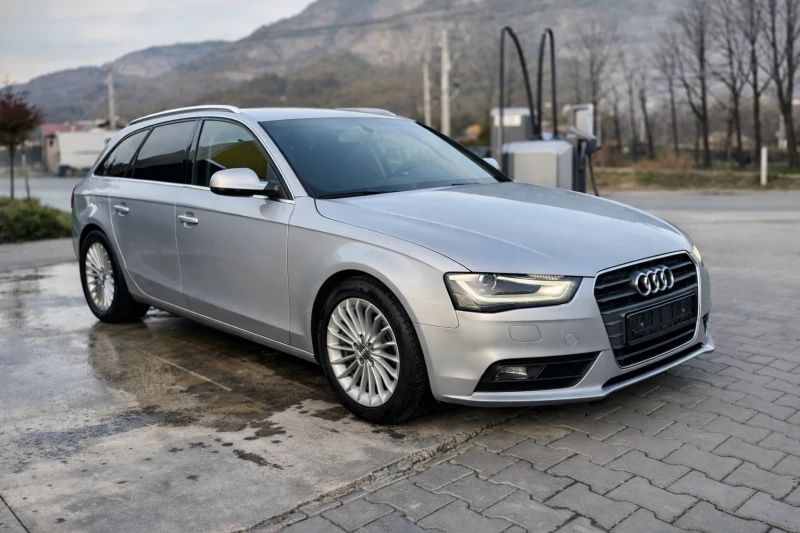Audi A4 2.0TDI* FACELIFT* LED* NAVI* ITALIA* , снимка 3 - Автомобили и джипове - 52949248