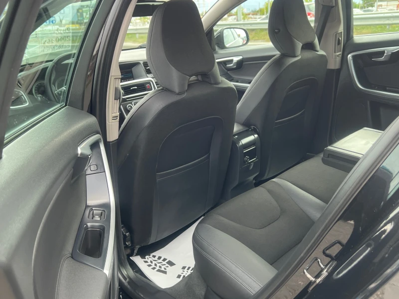 Volvo V60 ЛИЗИНГ-АВТОМАТ-КОЖА-КЛИМА-ТОП, снимка 8 - Автомобили и джипове - 51869672