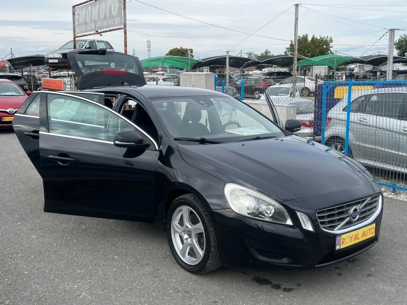 Volvo V60 ЛИЗИНГ-АВТОМАТ-КОЖА-КЛИМА-ТОП, снимка 17 - Автомобили и джипове - 51869672