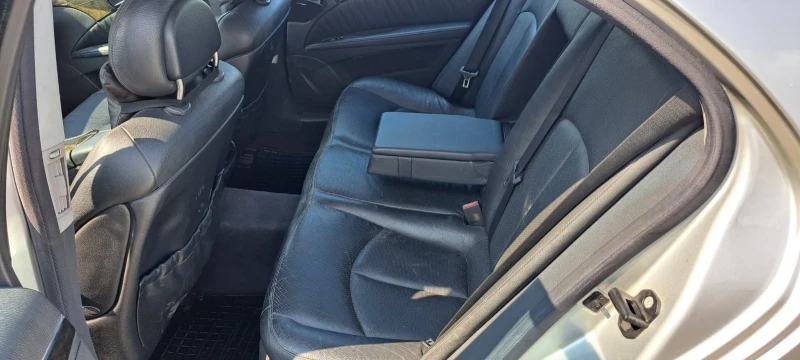 Mercedes-Benz E 320, снимка 6 - Автомобили и джипове - 52262248