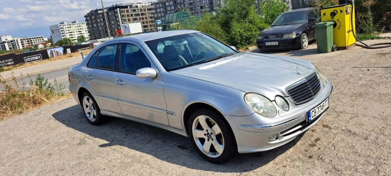 Mercedes-Benz E 320, снимка 4 - Автомобили и джипове - 52262248