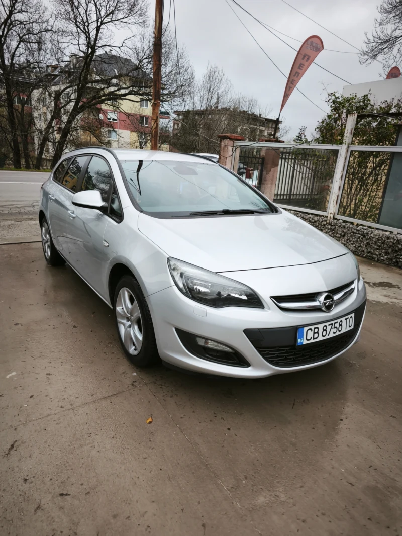Opel Astra, снимка 2 - Автомобили и джипове - 52592223