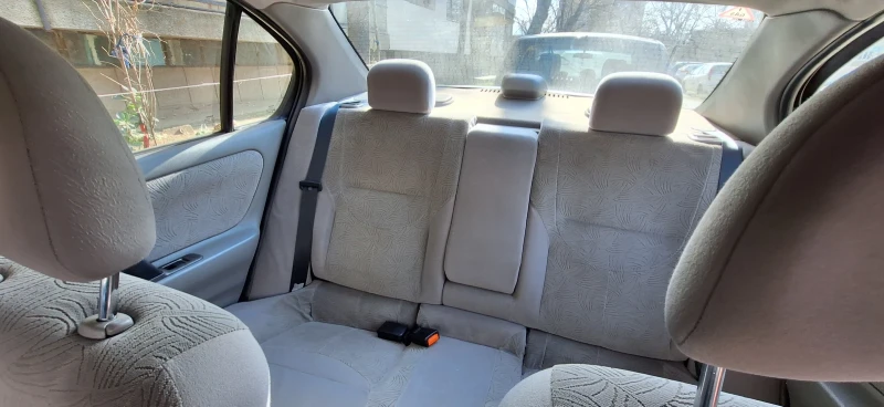 Nissan Primera, снимка 8 - Автомобили и джипове - 53056444