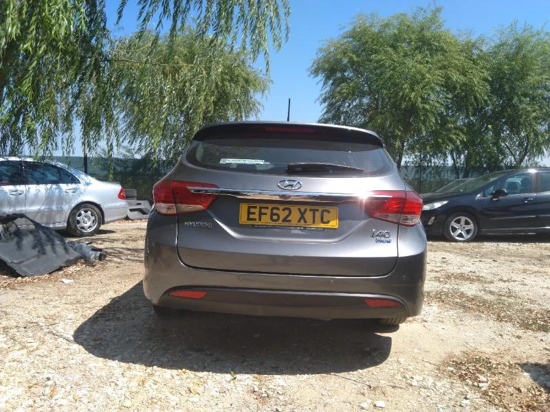 Hyundai I40 1.7CRDI, снимка 4 - Автомобили и джипове - 33896755