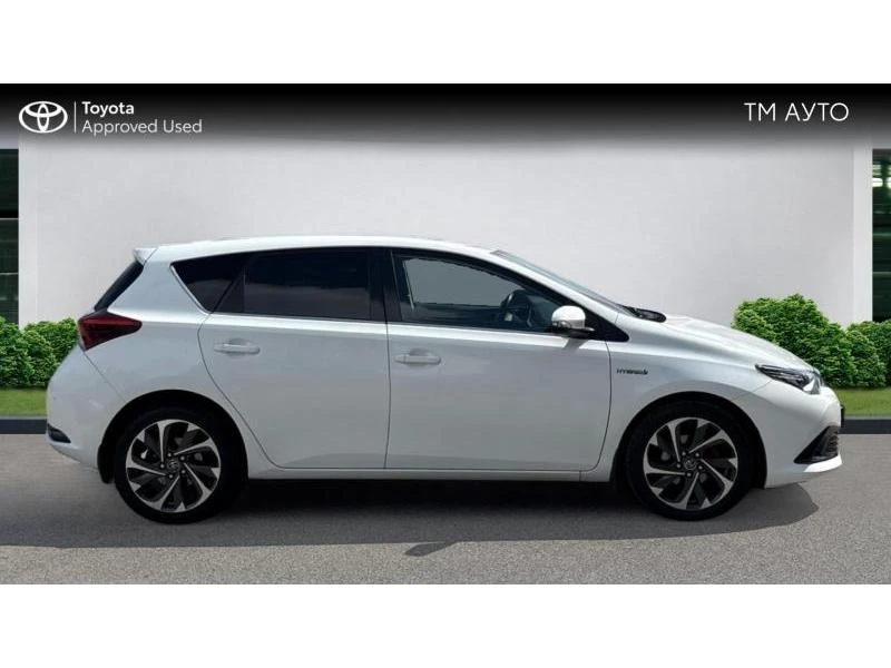 Toyota Auris HB 1.8HSD LUNA, снимка 17 - Автомобили и джипове - 55204258