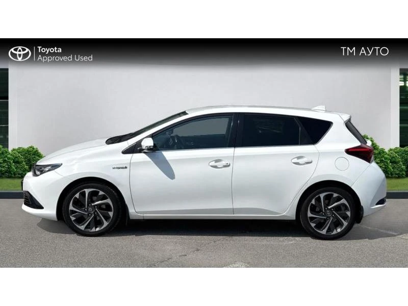 Toyota Auris HB 1.8HSD LUNA, снимка 3 - Автомобили и джипове - 55204258