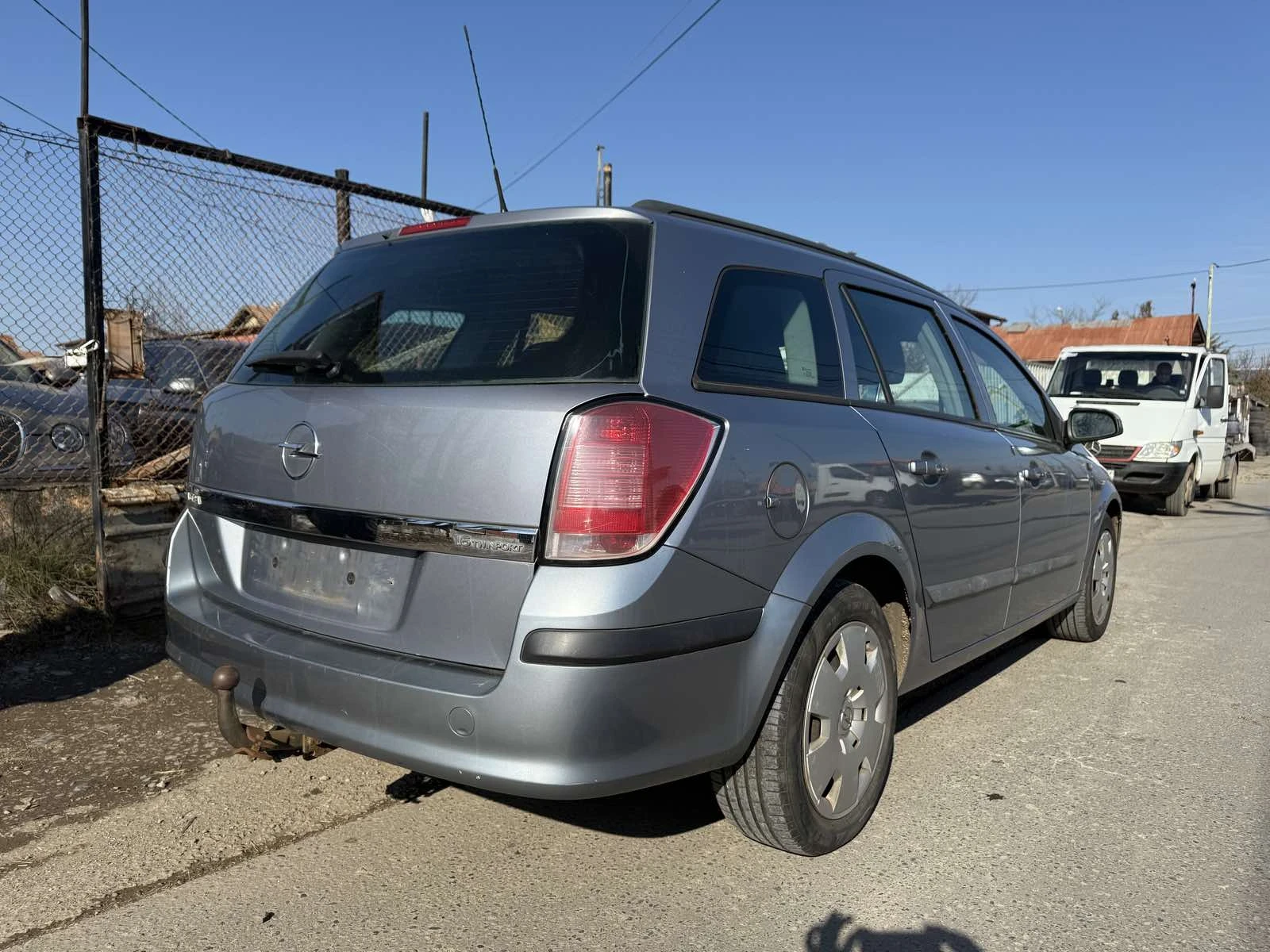 Opel Astra 1, 600 EURO4  - изображение 6