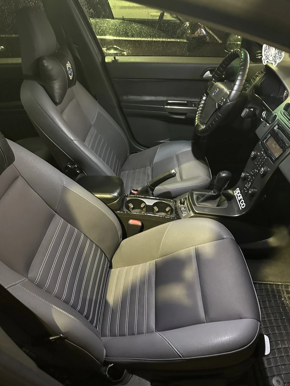 Volvo S40 2.4i - изображение 5