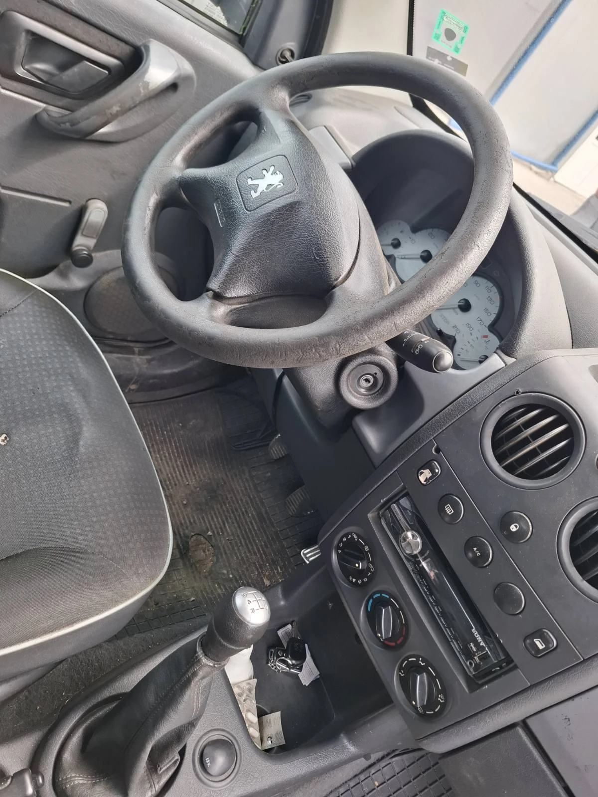 Peugeot Partner 2.0 D - изображение 4