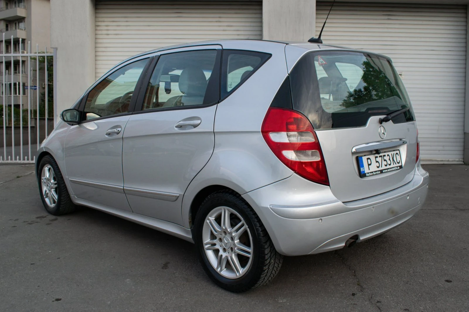 Mercedes-Benz A 200 2.0i/136кс/ НАВИ/КАМЕРА/LPG /ПАНОРАМЕН ТАВАН - изображение 4